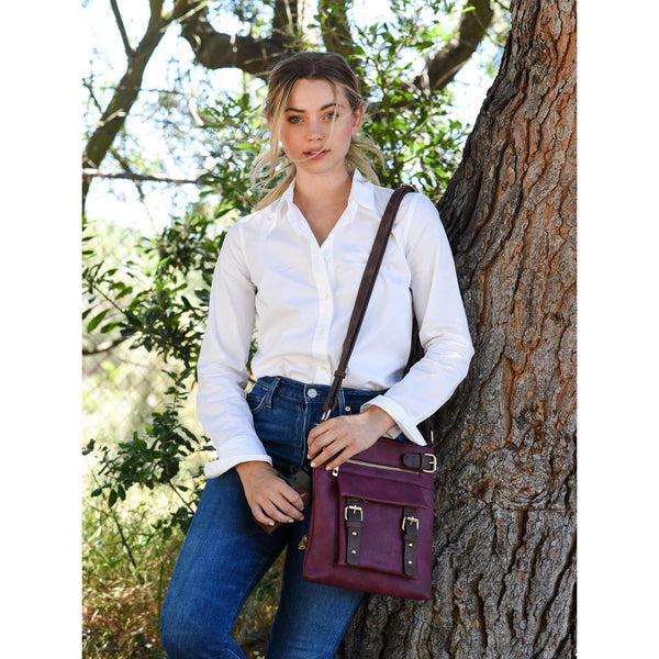 JESSIE JAMES HANNAH CONCEALED CARRY LOCK AND KEY CROSSBODY